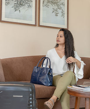 The Waterfront Hotel and Choy's Restaurant Lobby Area